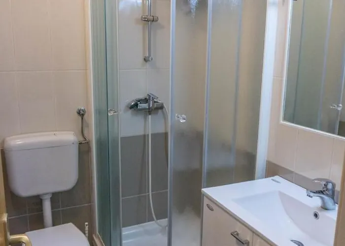 Petrica Gostinjska kuća 3*