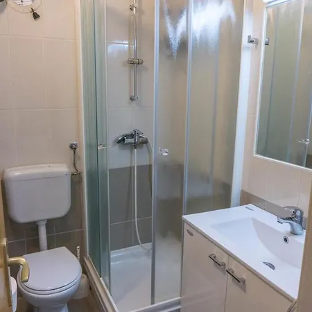 Petrica Gæstehus 3*
